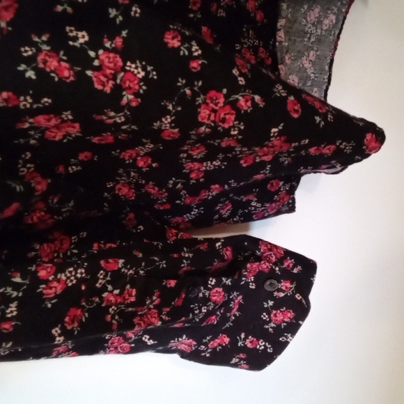Ralph Lauren Ditsy Floral on Black Button Up Shirt - Picture 11 of 11